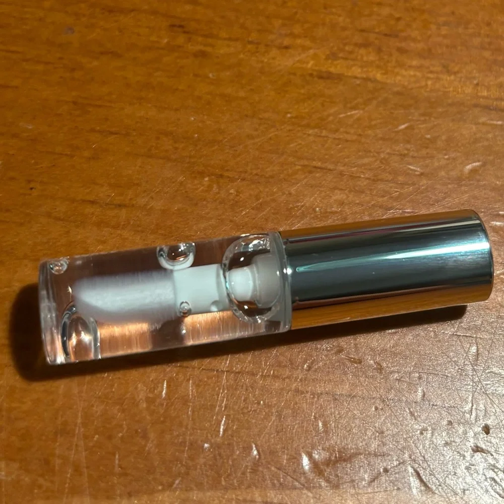 Giorgio Armani Prisma Glass Hydrating Lip Gloss